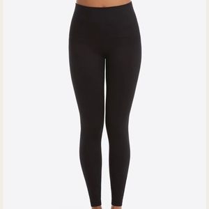SPANX Look at Me Now Seamless Leggings